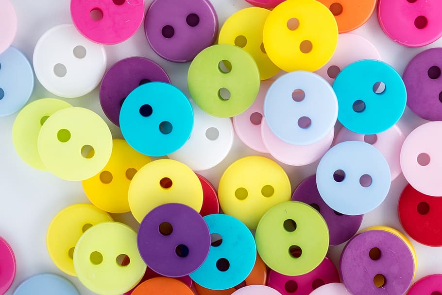multicolored plastic buttons, colored buttons, colored scattering HD wallpaper