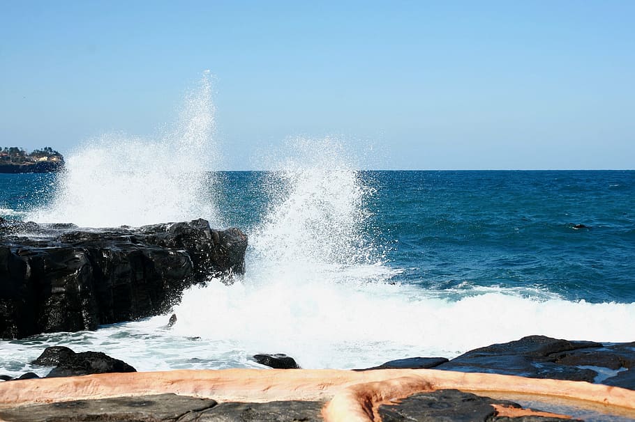 waves, sea, coastal, water, motion, rock, sky, beauty in nature HD wallpaper