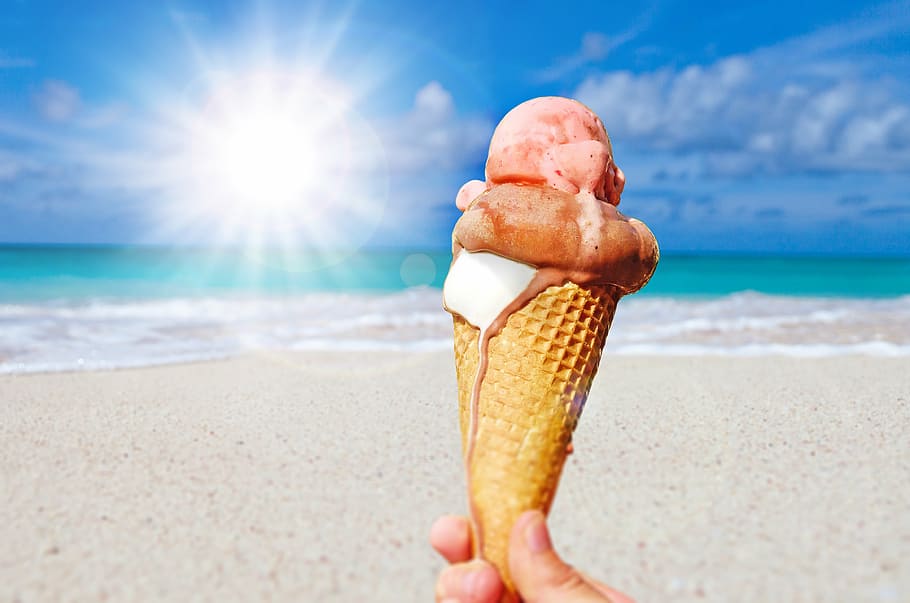 Hd Wallpaper Ice Cream Cone On Beach Summer Eating Ice Cream Delicious Wallpaper Flare 