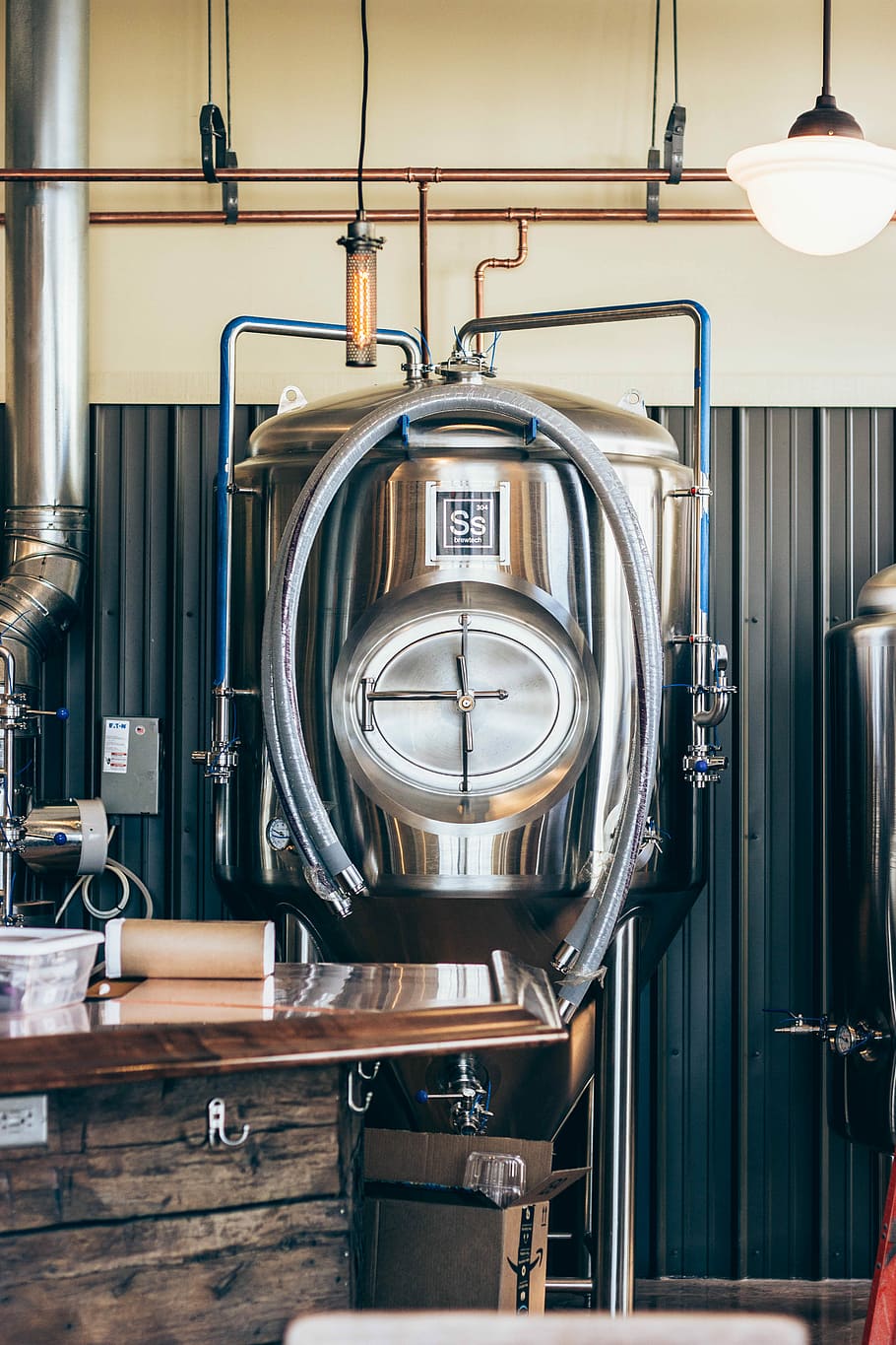 Drink Local, gray steel machine inside room, equipment, fermenter HD wallpaper