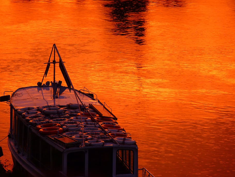 boat on rippling orange water, boot, sunset, red, afterglow HD wallpaper