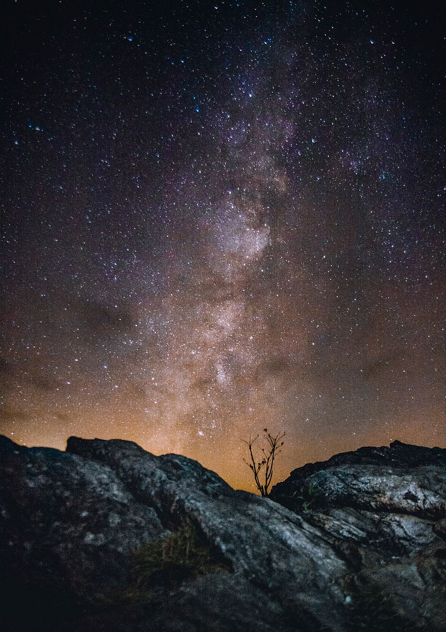rock with background of stars, milky way sky, night, night time