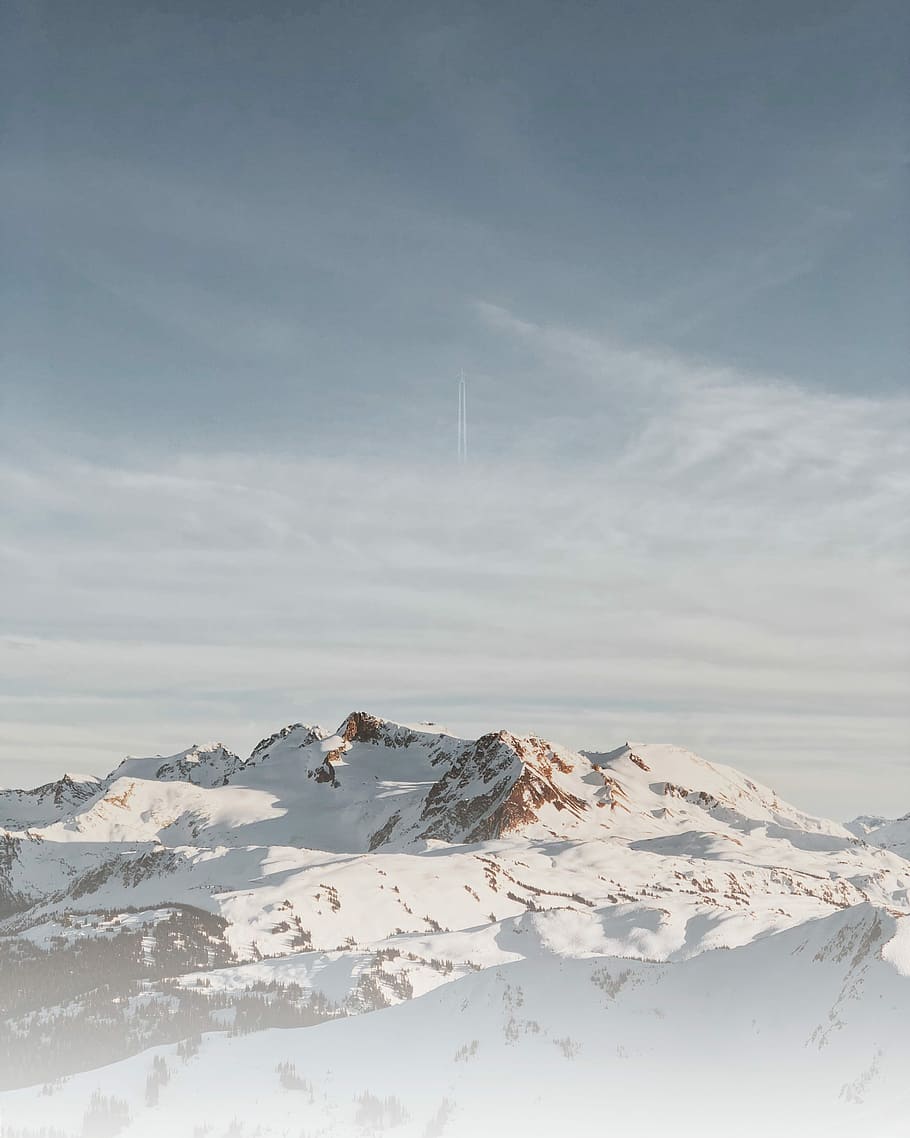 snow capped mountain at daytime, snowy mountain under cloudy sky HD wallpaper