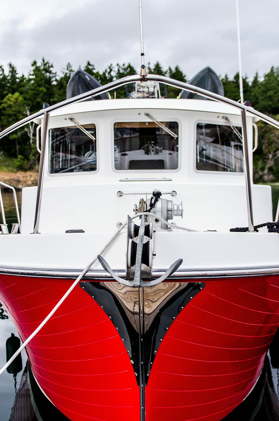 photo of white and red boat bow, nautical Vessel, yacht, transportation HD wallpaper