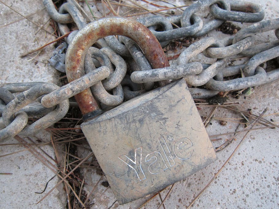 castle, chain, padlock, secure, protect, capping, privacy policy HD wallpaper