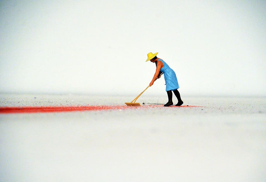 man plowing land illustration, Computing, Gardener, Miniature HD wallpaper