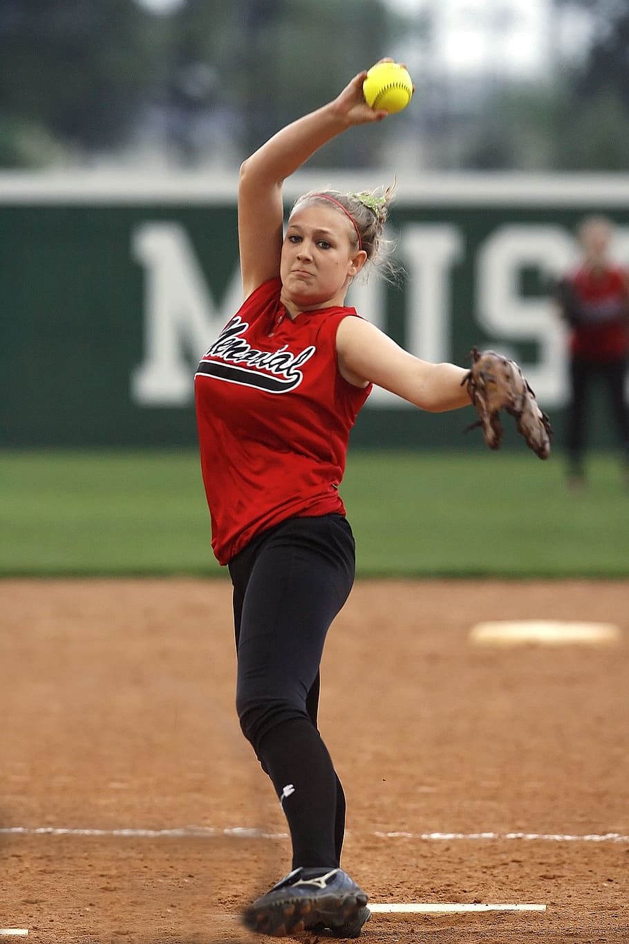 Softball, Pitcher, Female, Action, pitching, pitcher's mound