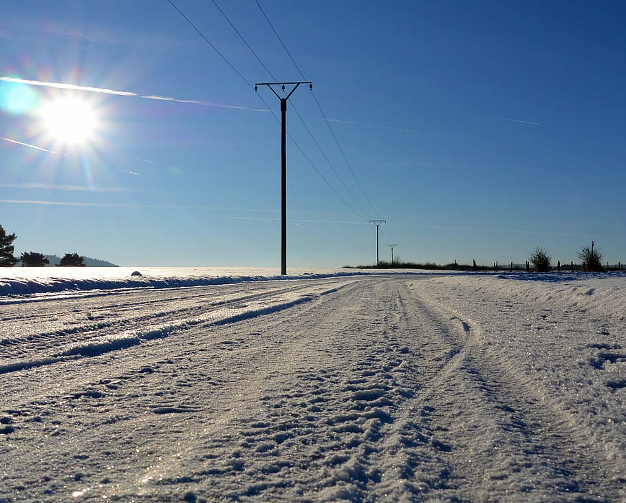 snow, desert, sun, rays, road, traces, snow desert, landscape HD wallpaper
