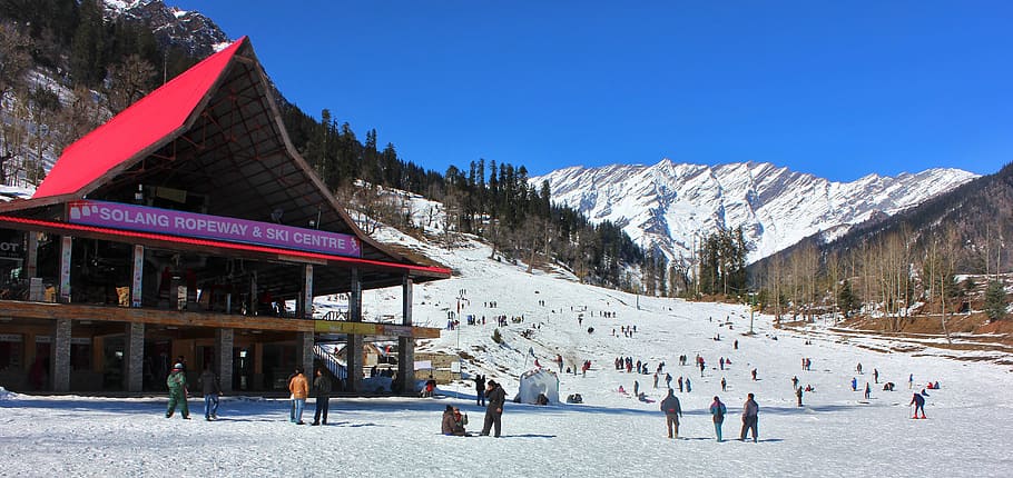 group of people near Solang Ropeway & Ski Center during daytime, HD wallpaper