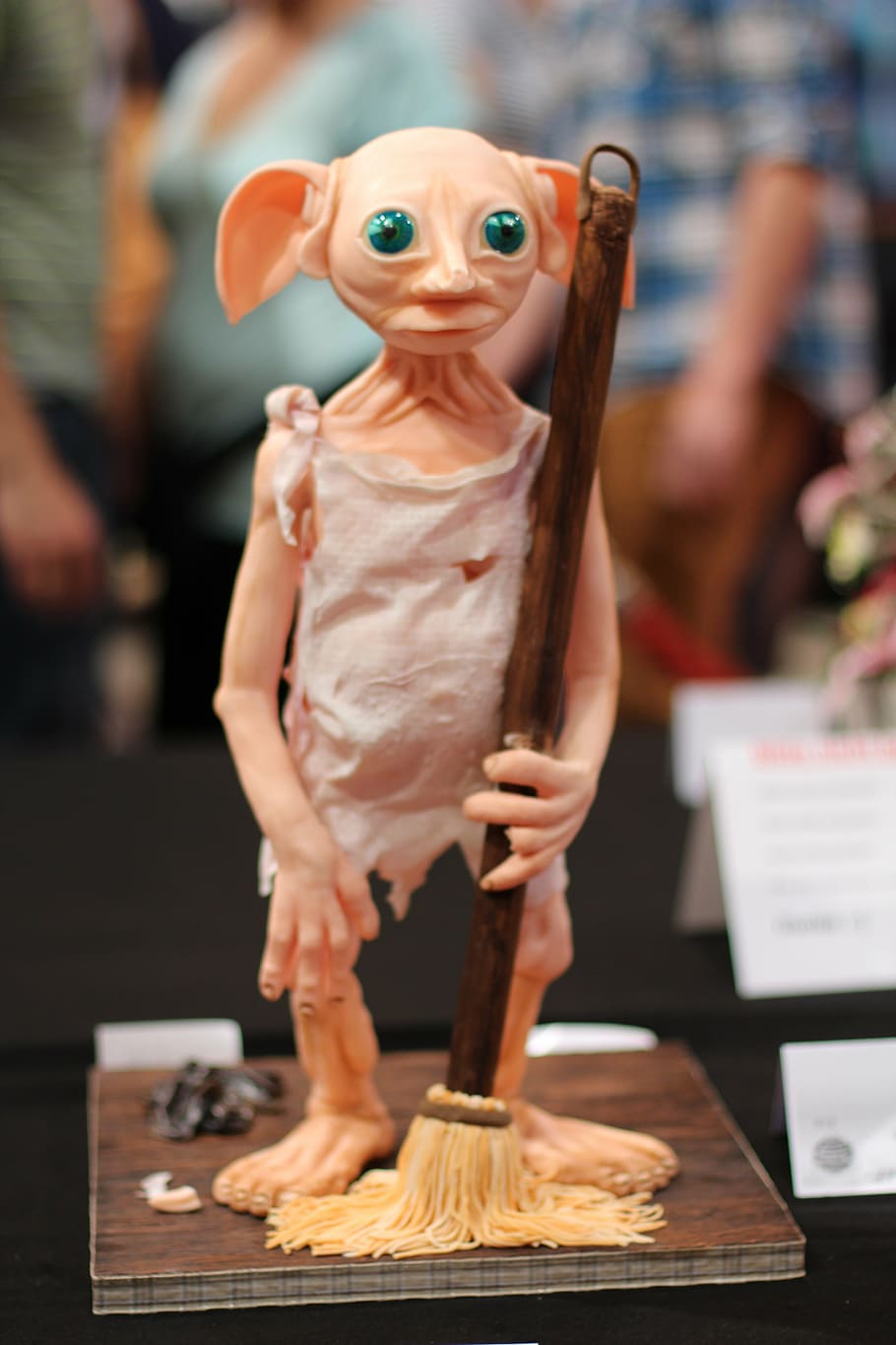 Harry Potter  Dobby Download the wallpaper  Facebook