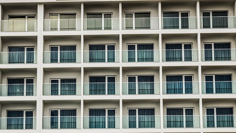 white concrete high-rise building, architecture, modern, design HD wallpaper