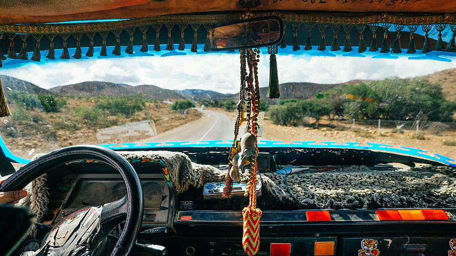 Hitchhiker’s View, black and red vehicle interior, transportation HD wallpaper
