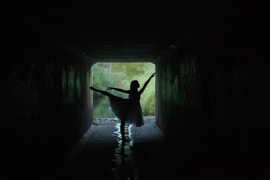 silhouette of woman doing ballet low light photography, woman dancing on tunnel, HD wallpaper