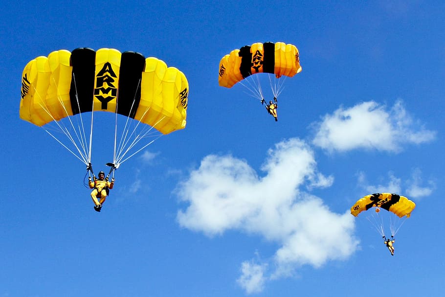 HD wallpaper: three men paragliding in the sky, skydiving, team, jump,  parachute | Wallpaper Flare