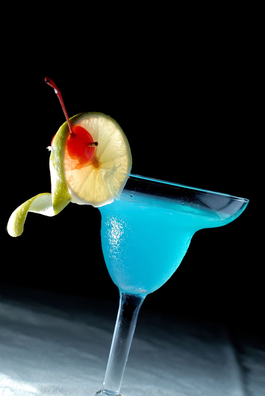 cocktail, drink, refreshment, glass, cold, food and drink, studio shot HD wallpaper
