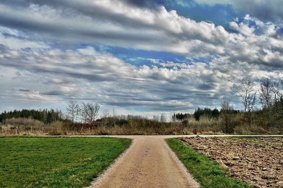 road surrounded by grass during daytime, sky, clouds, stormy HD wallpaper