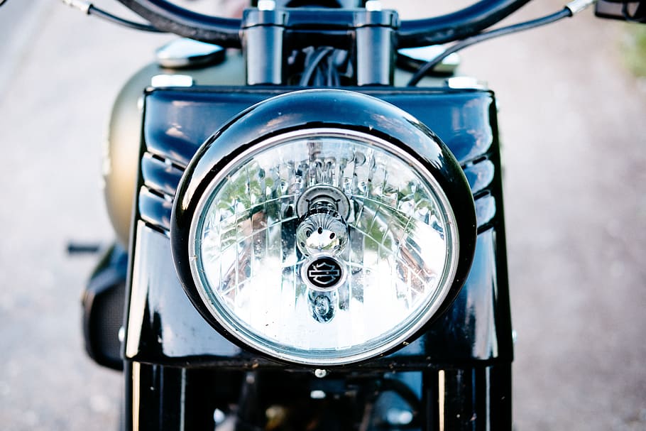 black motor scooter during daytime, round motorcycle headlight in macro shot HD wallpaper