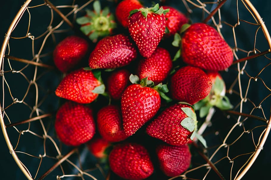 Fresh Strawberries, fruits, healthy, red, food, freshness, close-up, HD wallpaper