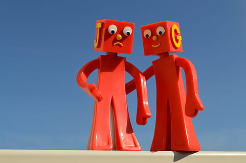 two red plastic cartoon characters, suicide, prevention, ledge HD wallpaper
