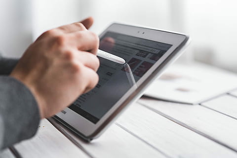 Man using a tablet, technology, work, hands, business, smartphone HD wallpaper