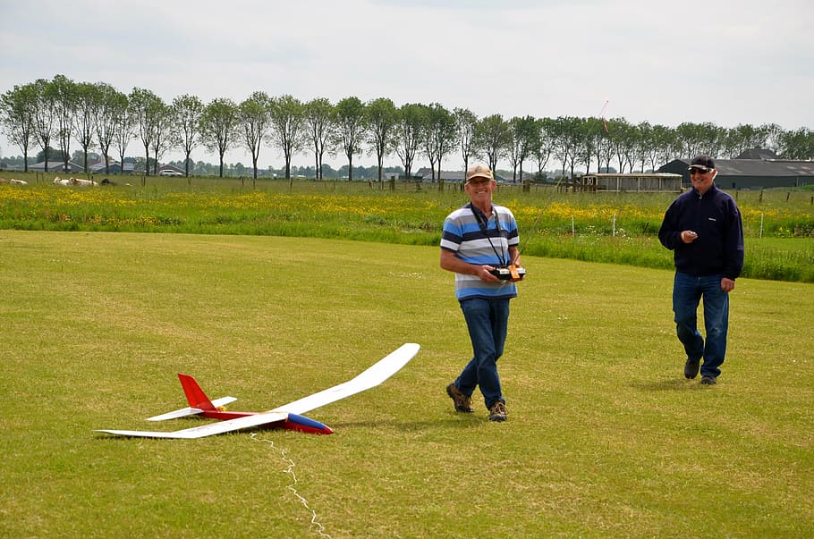 modelflying, nature, hobby, full length, grass, men, adult HD wallpaper