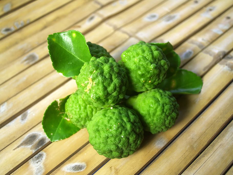 Bergamot, Fruit, Leaf, Isolated, thailand, rough, lemon, natural HD wallpaper