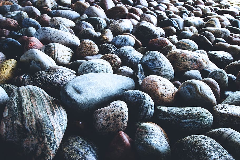 Pebbles and rocks on the beach, textures, coast, nature, pattern HD wallpaper