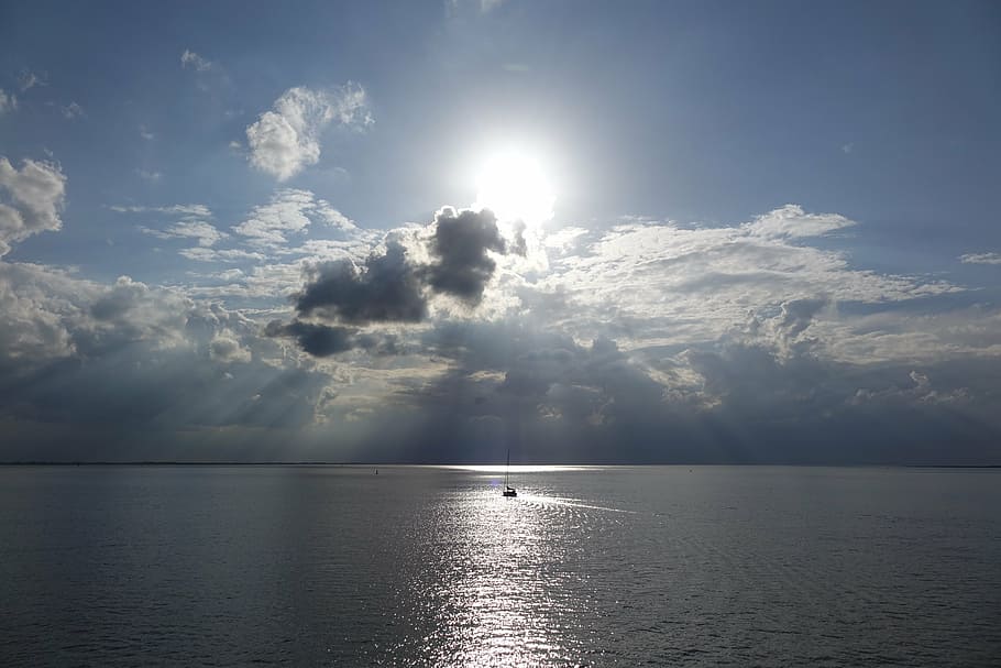 clouds, sea, mood, sunbeam, dark, back light, water, sky, cloud - sky HD wallpaper