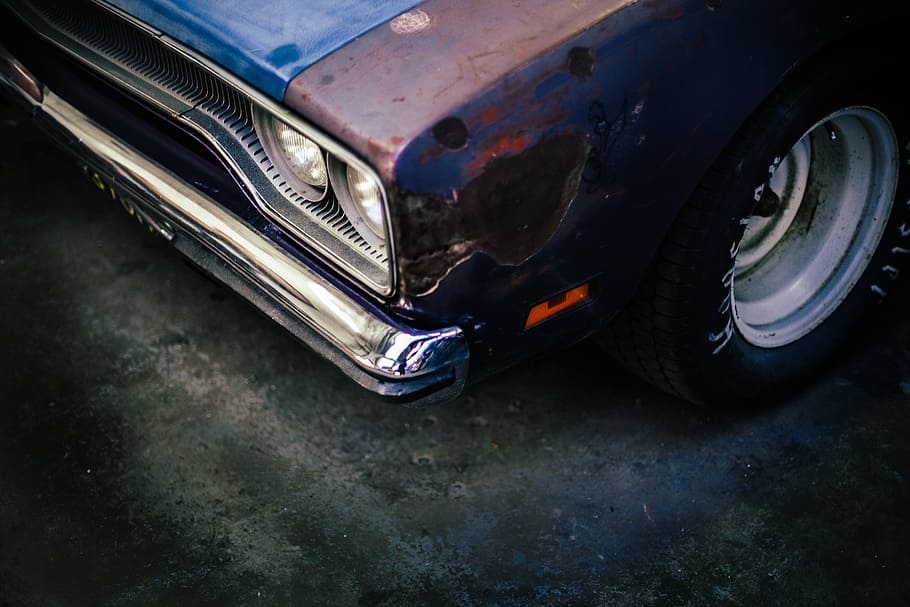 closed-up photo of gray vehicle on road, blue, brown, vintage HD wallpaper