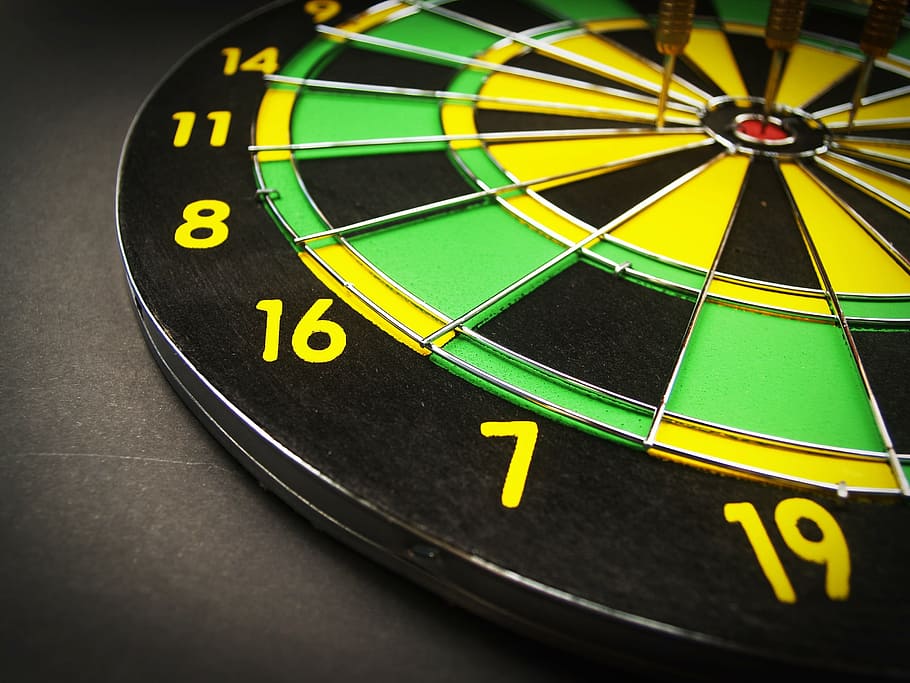 target, goal, aiming, dartboard, focus, arrow, skill, closeup HD wallpaper
