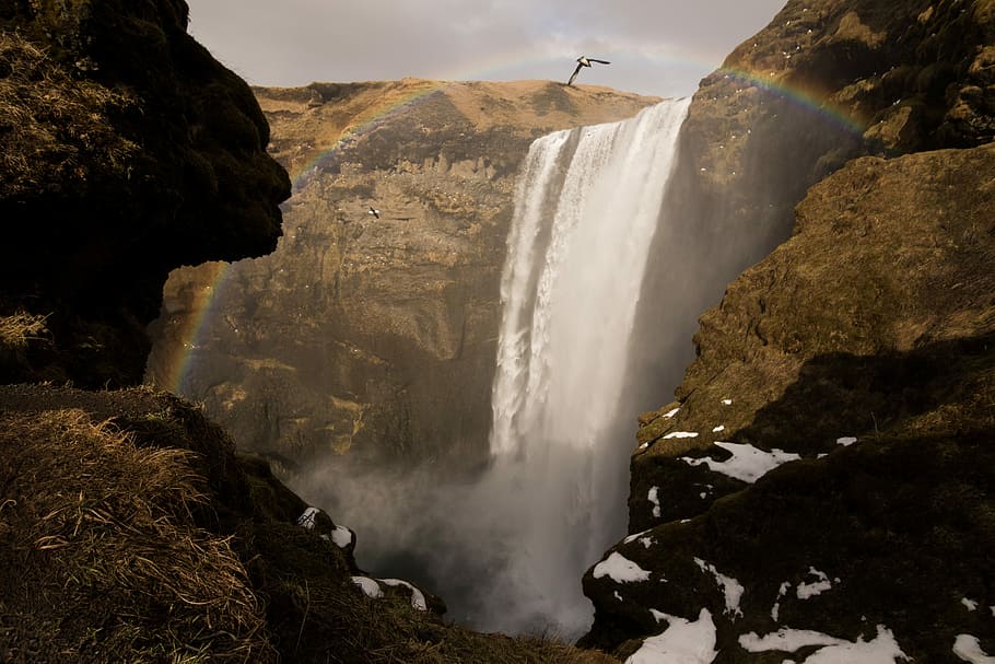 Mother Nature Showing Off at Skógafoss, rainbow above waterfalls, HD wallpaper