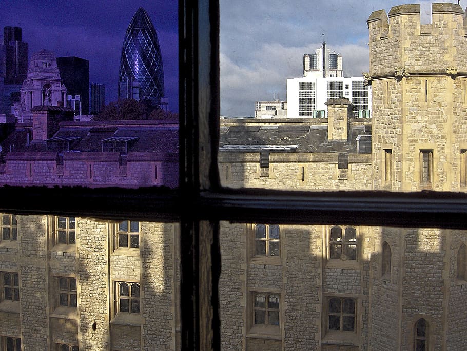 Hd Wallpaper Window View Of St Mary Axe 30 London City Briton Torre Detail Wallpaper Flare