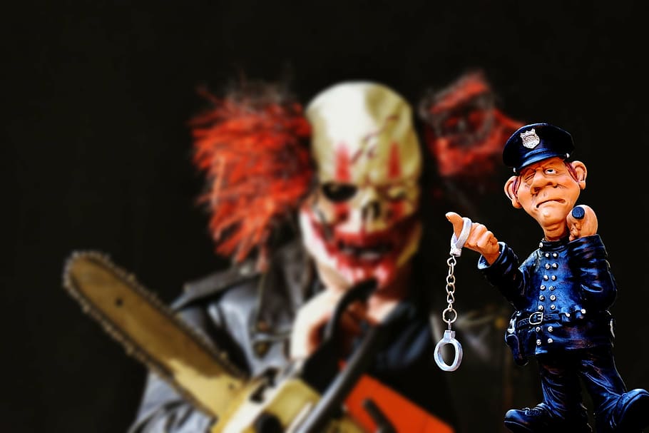 clown holding chainsaw, trend, usa, evil clowns, terrible, offender