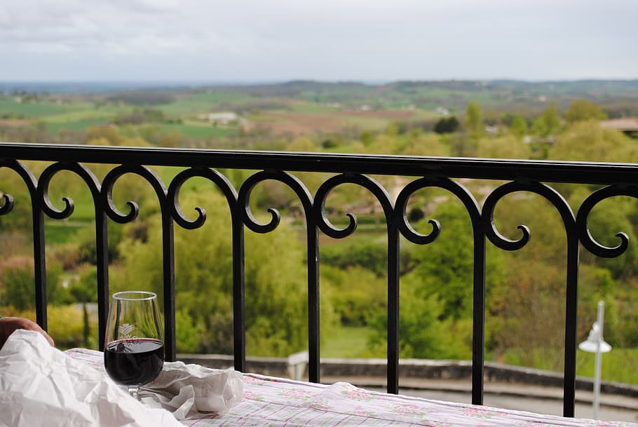 railing, wine, holiday, nature, focus on foreground, no people HD wallpaper