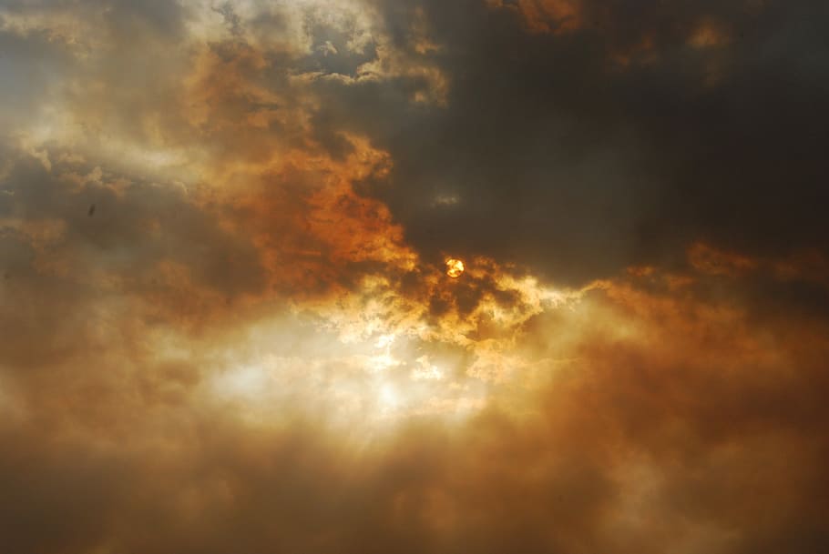grey and white cloudy sky, sun ray, sunset, sun flare, dark HD wallpaper