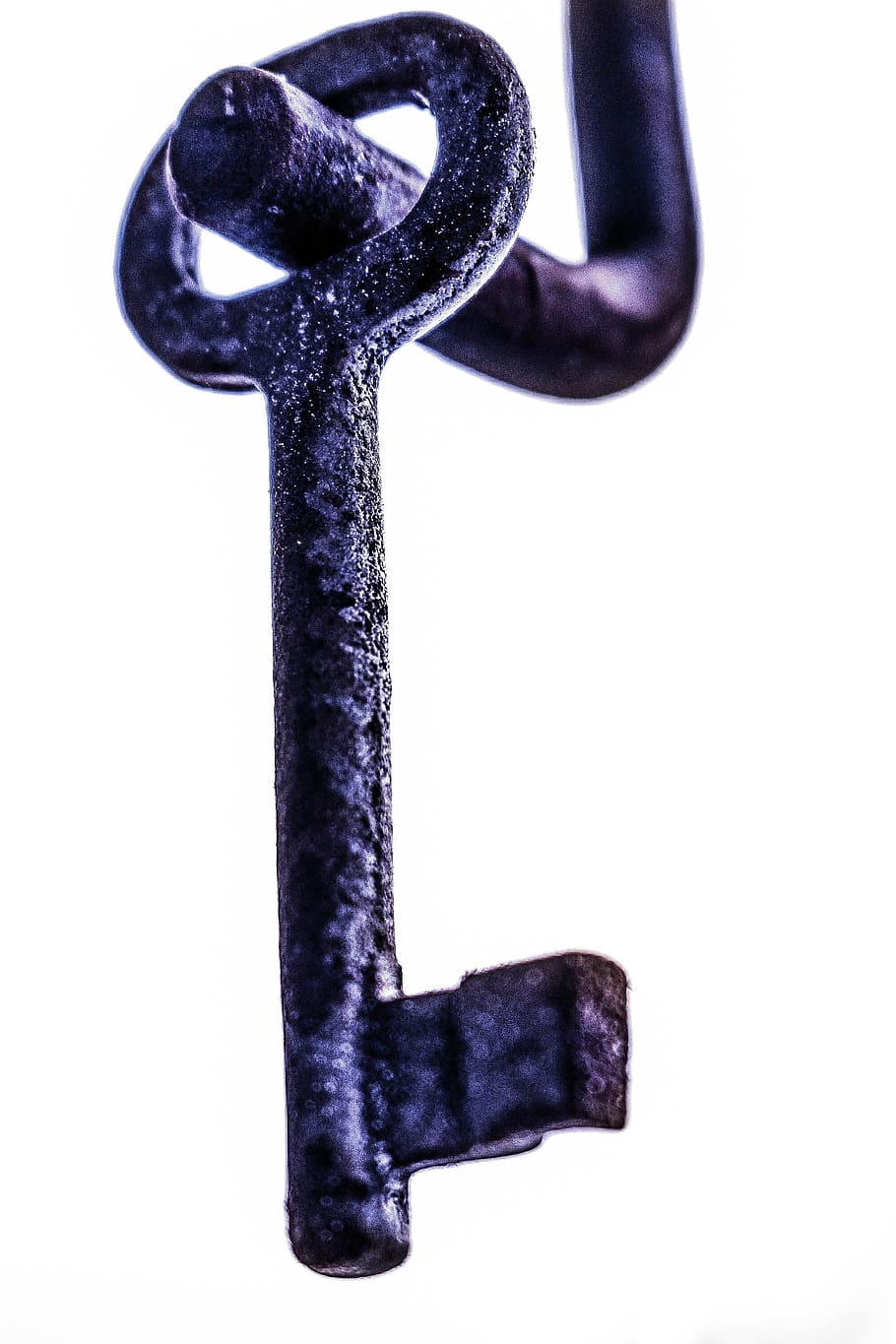 key, metal, old, close-up, no people, studio shot, indoors HD wallpaper