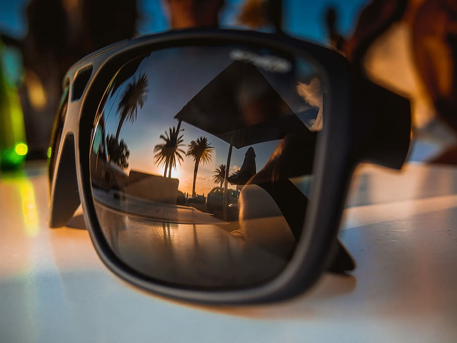 Beach, Sea, Ocean, Sunset, Sunglasses, reflection, happy, summer HD wallpaper