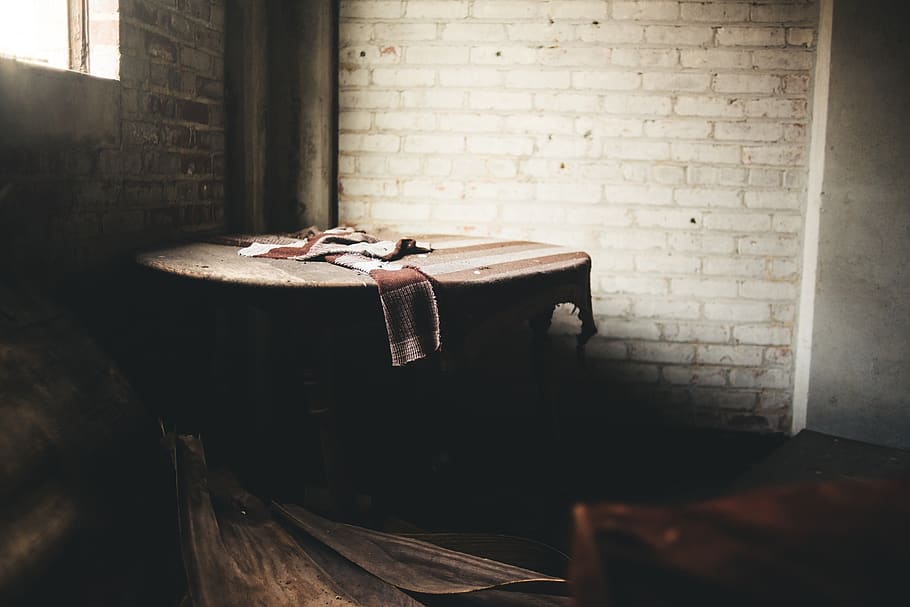 circular, table, cloth, wood, bricks, room, indoors, no people HD wallpaper