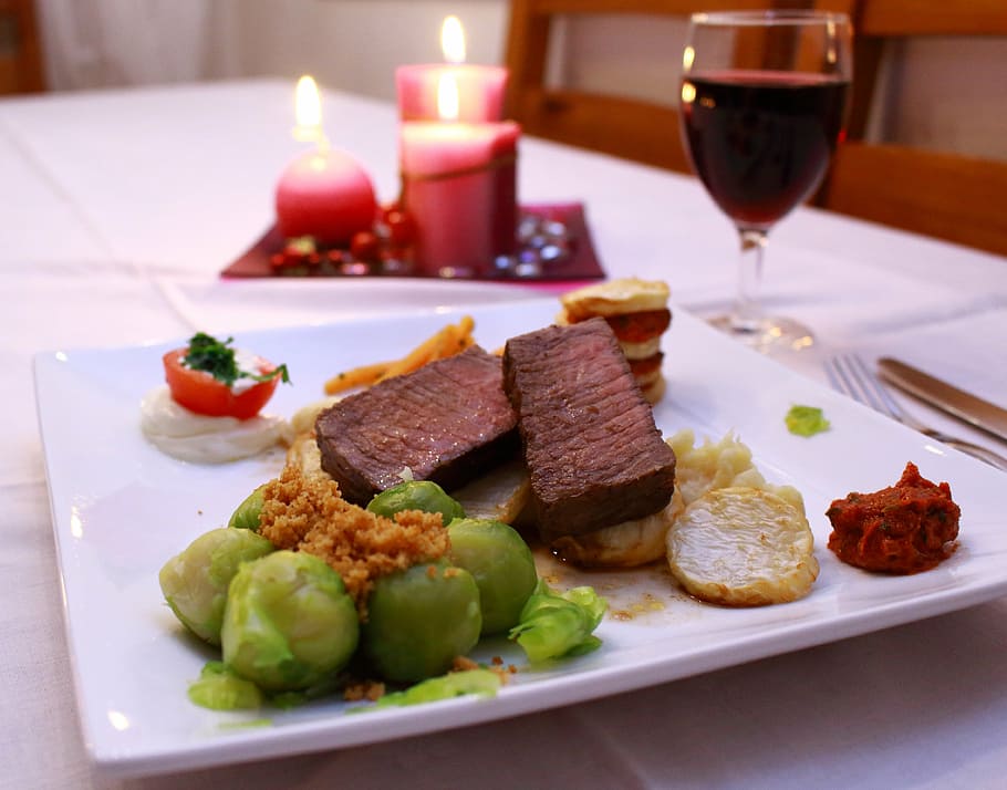 cooked foods on square white plate, steak, beef, fillet, meat HD wallpaper