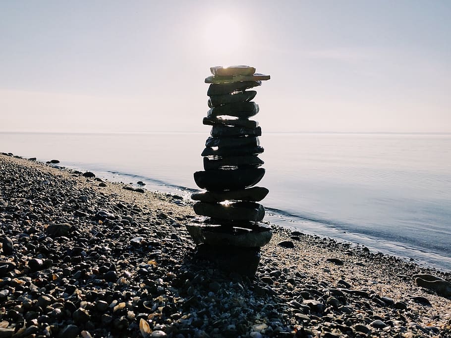 rock balance, stacked, zen, harmony, tranquil, relax, beach HD wallpaper