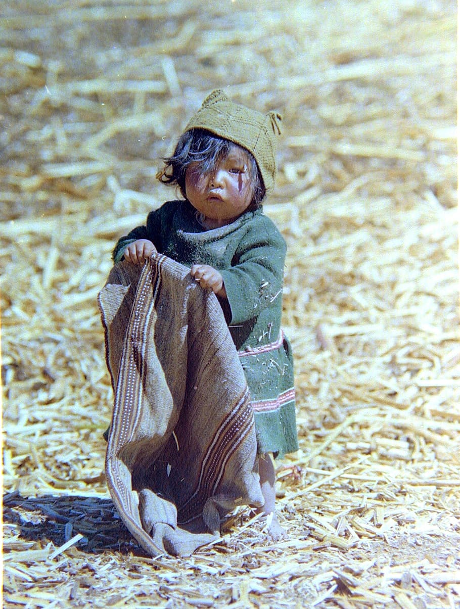 indigenous, peruvian, child, titicaca, floating, island, sadness HD wallpaper