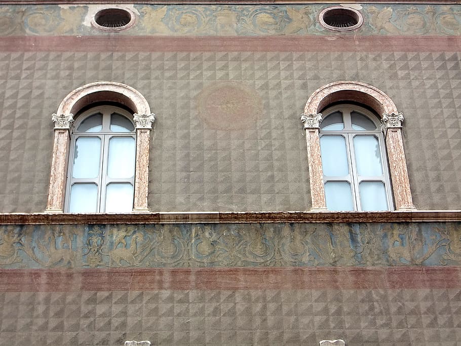 window, old, old window, facade, historically, weathered, wood HD wallpaper