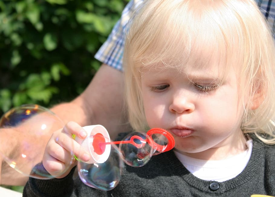 child, soap bubbles, fun, face, funny, girl, make soap bubbles HD wallpaper