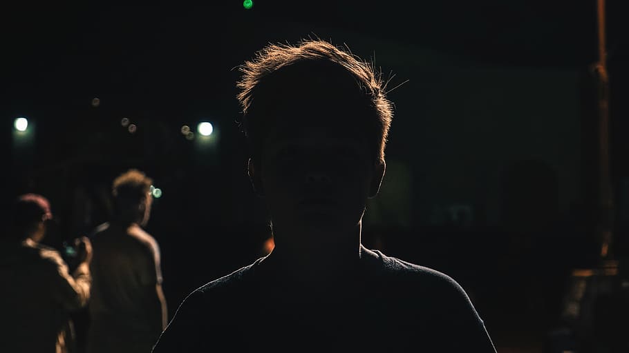 man standing near two person during nighttime, Silhouette, people HD wallpaper