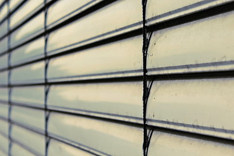 closed window blind in close-up photography at daytime, blinds HD wallpaper