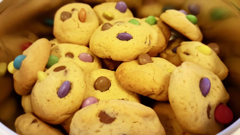 cookies with chocolate chips, Smarties, pastry, kid, food, food and drink