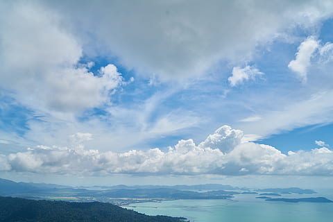body of water under white clouds and blue sky, cloudy, daytime HD wallpaper