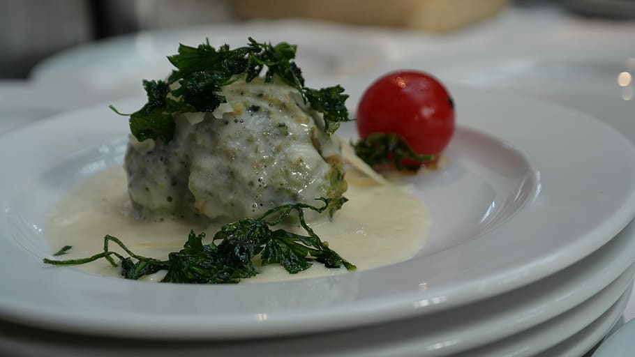 Dumpling, Spinach, Dumplings, Parmesan, spinach dumplings, cheese sauce HD wallpaper