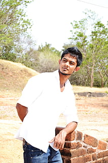 Pose, Boy, Sunlight, White, Dry, hot, harsh, young, sri lankan HD wallpaper