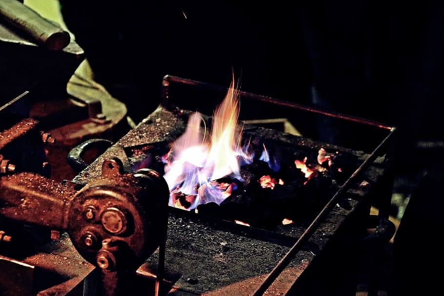 forge, fire, middle ages, hot, embers, glow, craft, knife making HD wallpaper